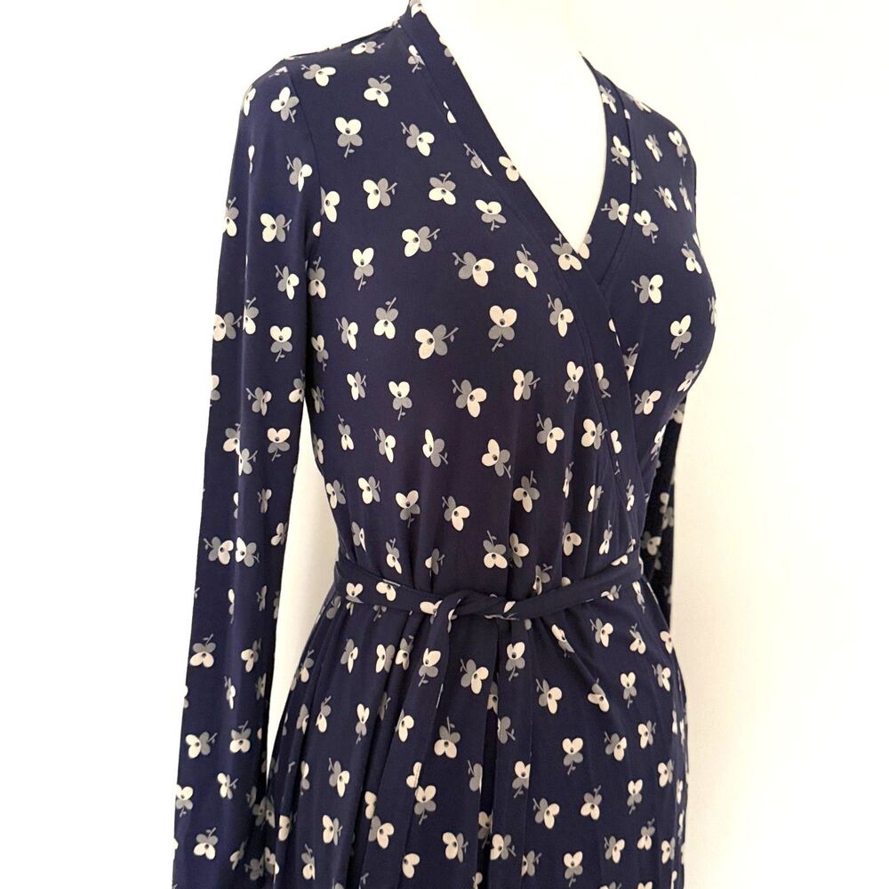 Boden Navy Ditsy Floral Jersey Wrap Dress Cottagecore Feminine Sz 8 - Picture 3 of 8